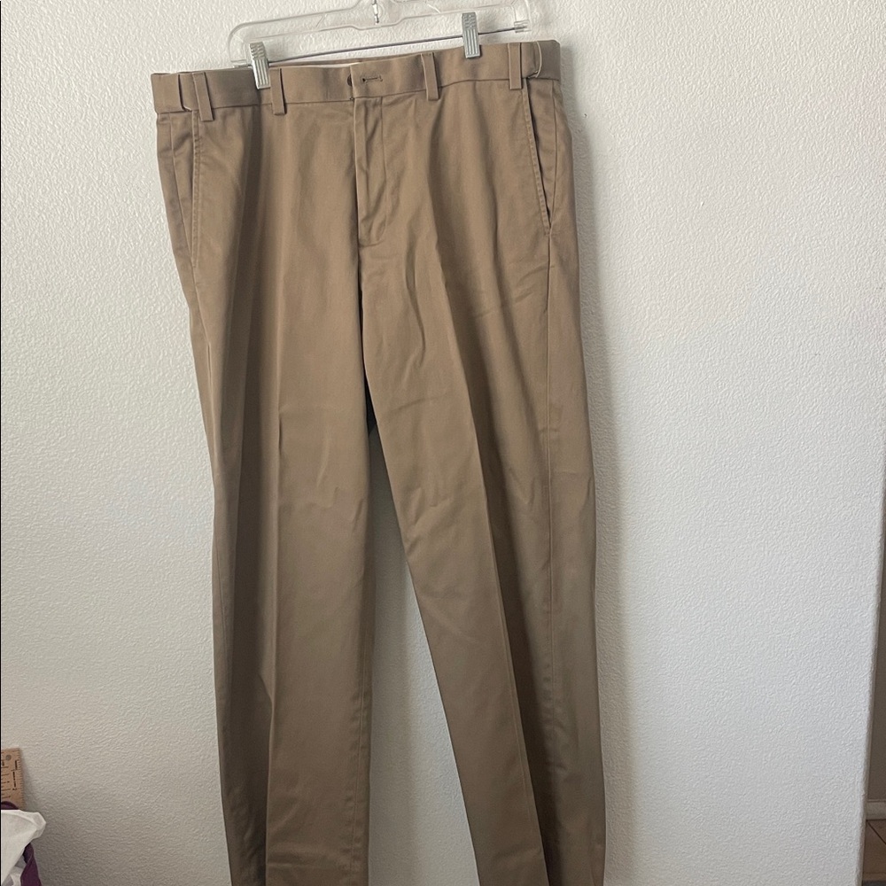 Eddie Bauer Men’s Tan Pants Trousers